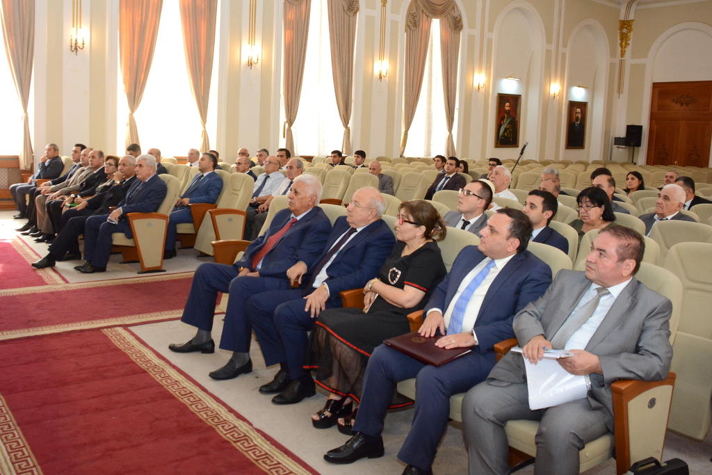 UNEC yeni tədris ilinə yüksək keyfiyyət göstəriciləri ilə start verdi    - FOTOLAR