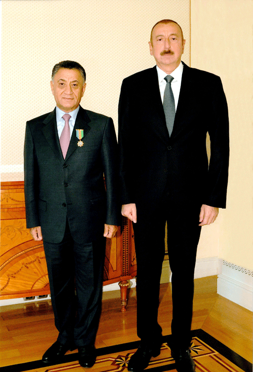 Prezident Ramil Usubovu mükafatlandırdı     - FOTO