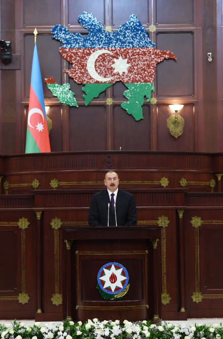  İlham Əliyev Milli Məclisin təntənəli iclasında   - FOTOLAR (YENİLƏNİB)