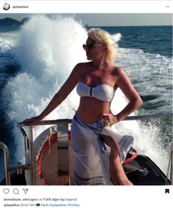 72 yaşlı Ajda Pekkan bikinidə -  FOTO