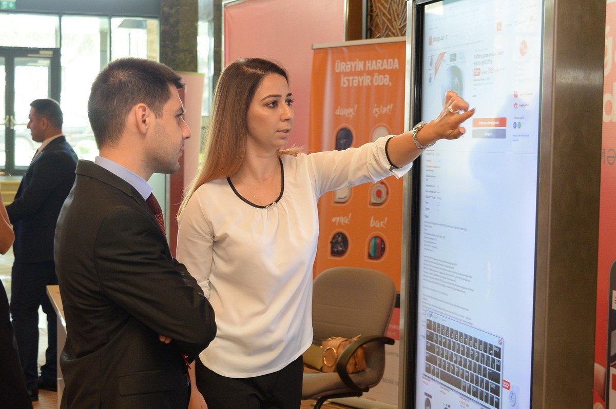 Bakıda ilk Beynəlxalq Elektron Ticarət Forumu keçirilir    - FOTOLAR