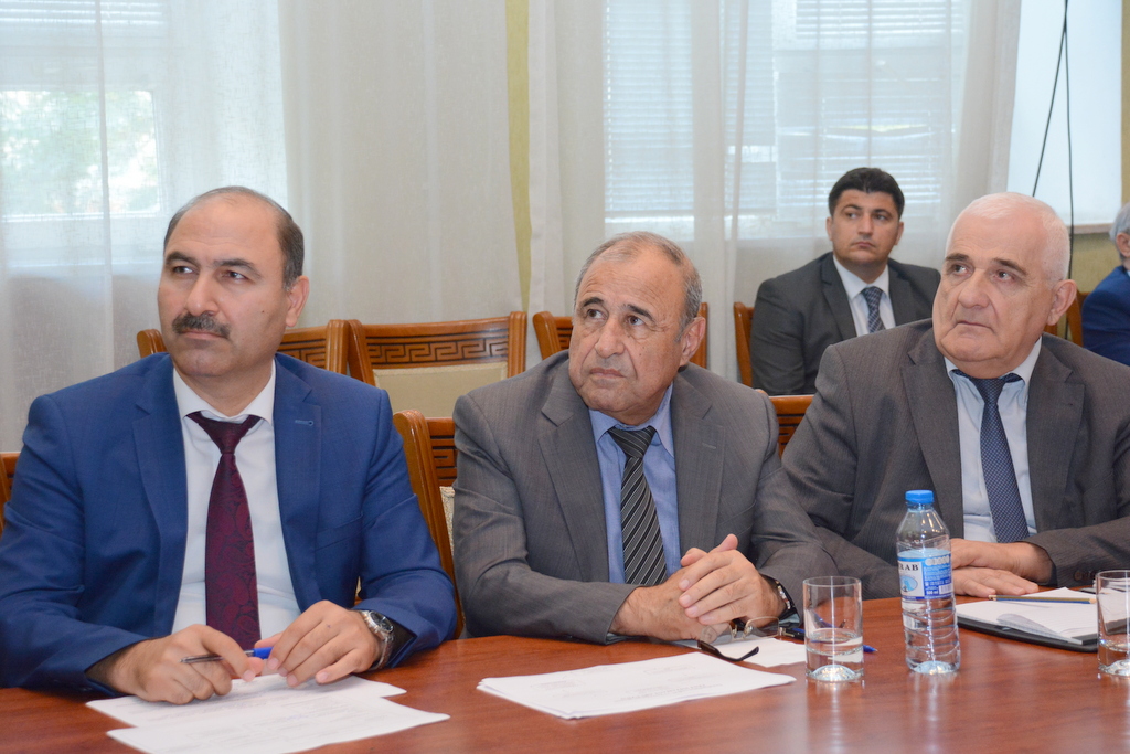  UNEC-də imtahan prosesi təkmilləşdirilir    - FOTOLAR