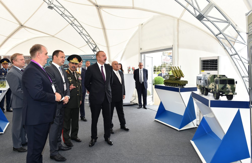 İlham Əliyev III ADEX-2018 sərgisində     - FOTOLAR