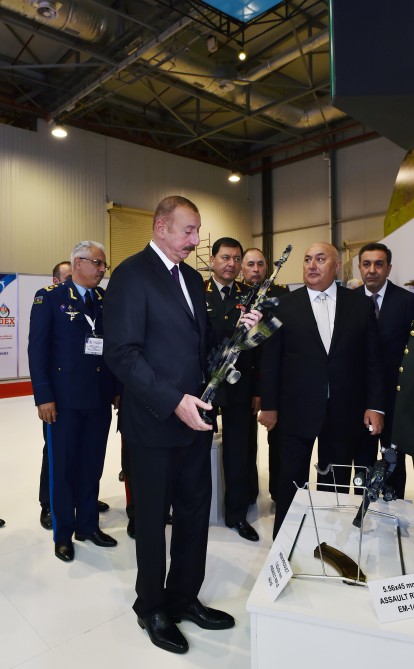 İlham Əliyev III ADEX-2018 sərgisində     - FOTOLAR