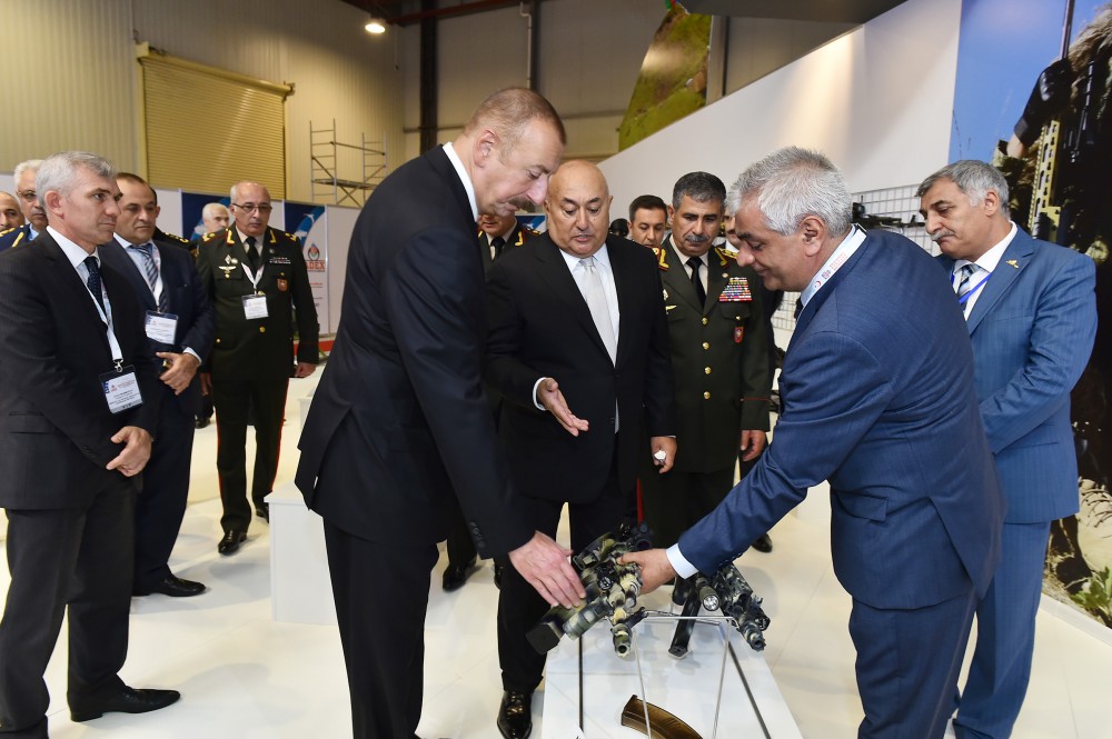 İlham Əliyev III ADEX-2018 sərgisində     - FOTOLAR