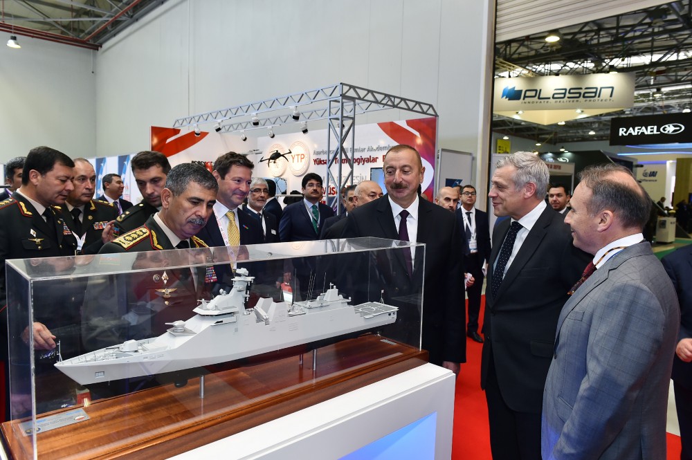 İlham Əliyev III ADEX-2018 sərgisində     - FOTOLAR