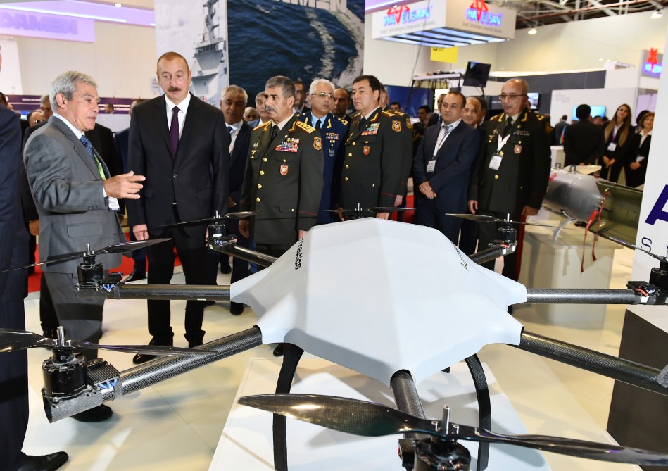 İlham Əliyev III ADEX-2018 sərgisində     - FOTOLAR