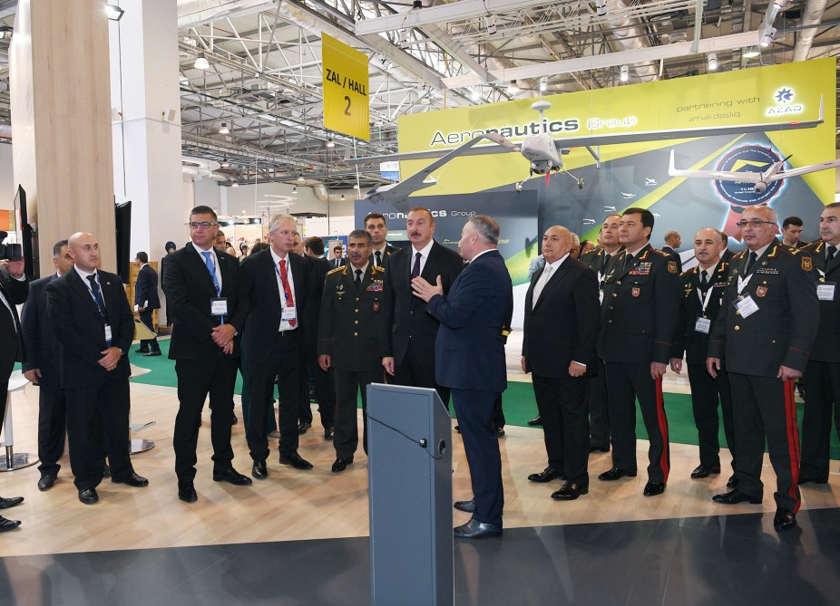 İlham Əliyev III ADEX-2018 sərgisində     - FOTOLAR