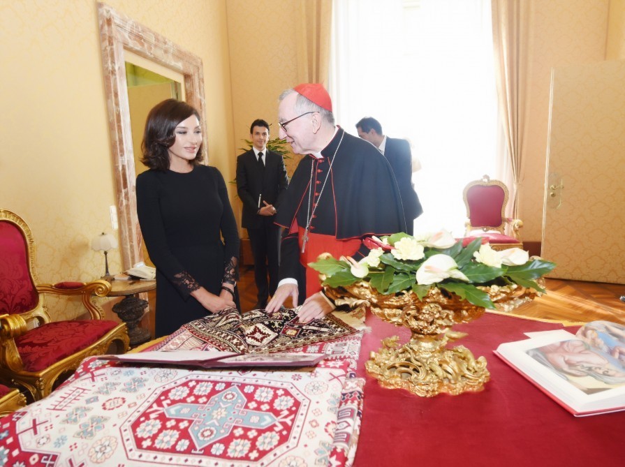 Birinci vitse-prezident Pietro Parolinlə görüşdü    - FOTO
