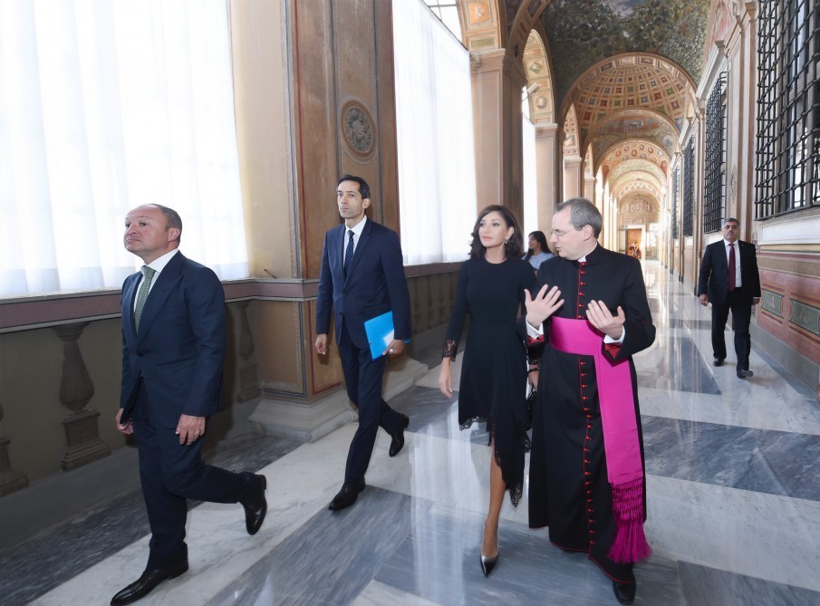 Birinci vitse-prezident Pietro Parolinlə görüşdü    - FOTO