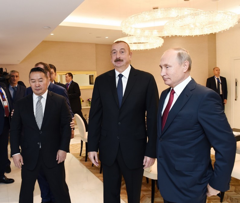 Prezident və ailəsi Putini belə qarşıladı -  FOTOLAR