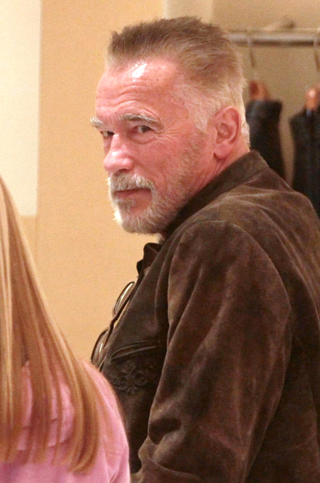 Arnold Şvartsenegger qocalıb bu hala düşdü -  FOTOLAR