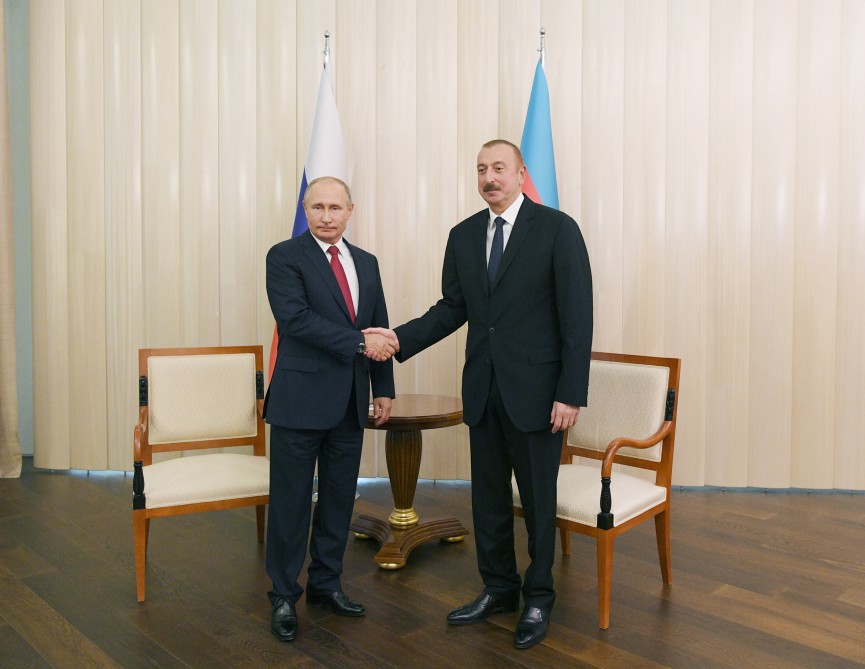 Əliyev və Putin çay süfrəsində    - FOTOLAR