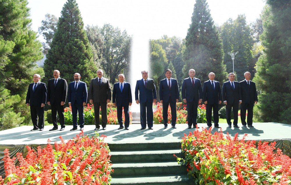 İlham Əliyev Düşənbədə    - FOTOLAR
