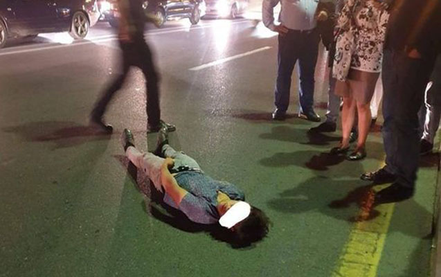 Bakıda avtomobil gənc oğlanı vurdu -  FOTO