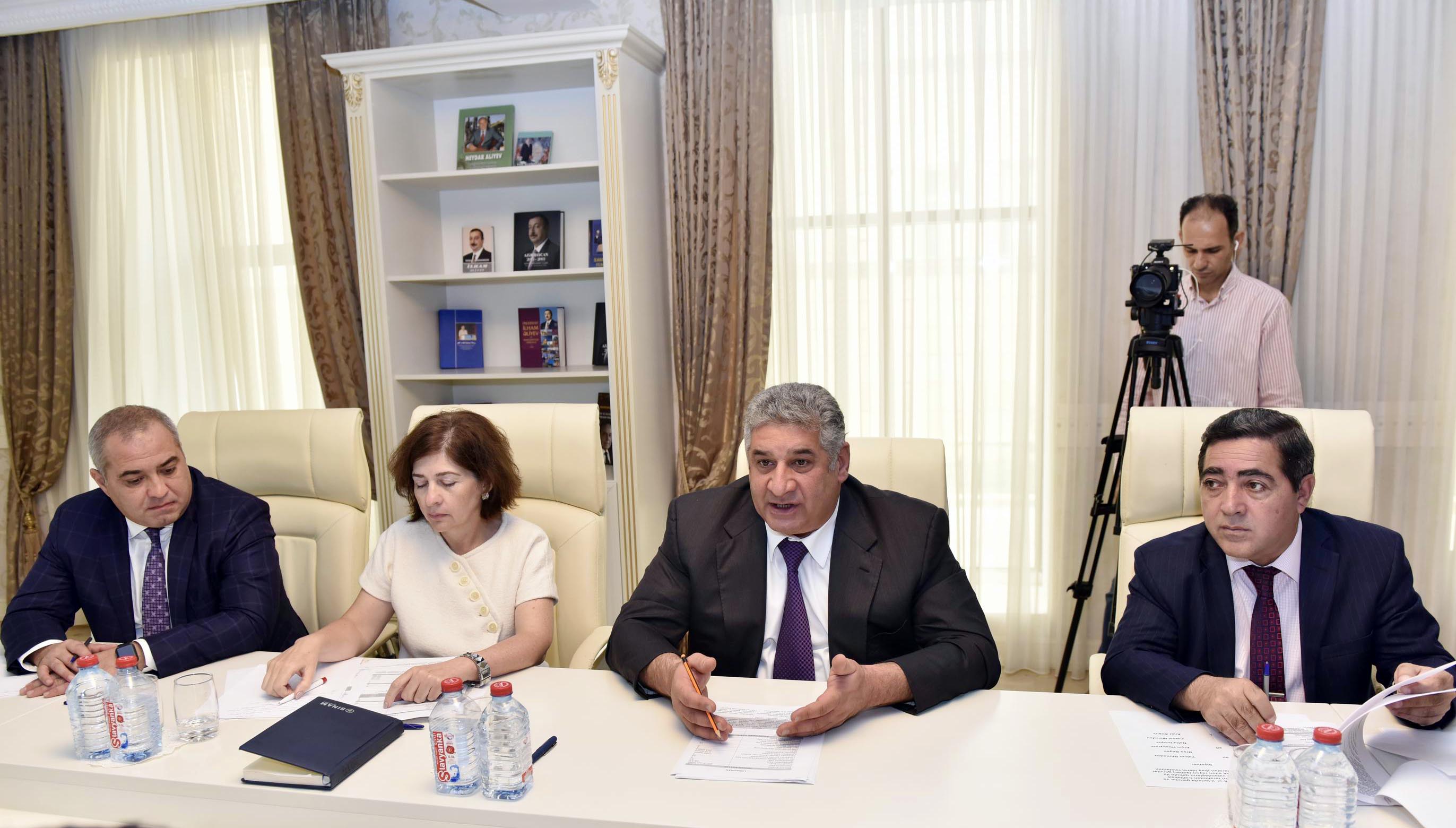 Azad Rəhimov vətəndaşlarla görüşdü  - FOTOLAR