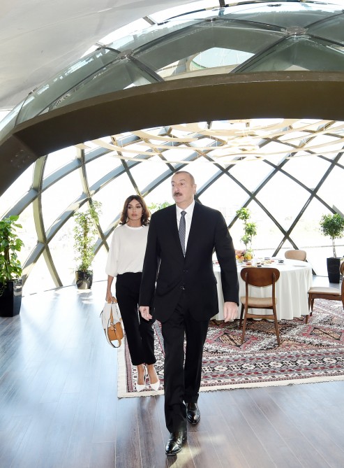 İlham Əliyev və xanımı Milli Parkdakı pavilyonda    - FOTO
