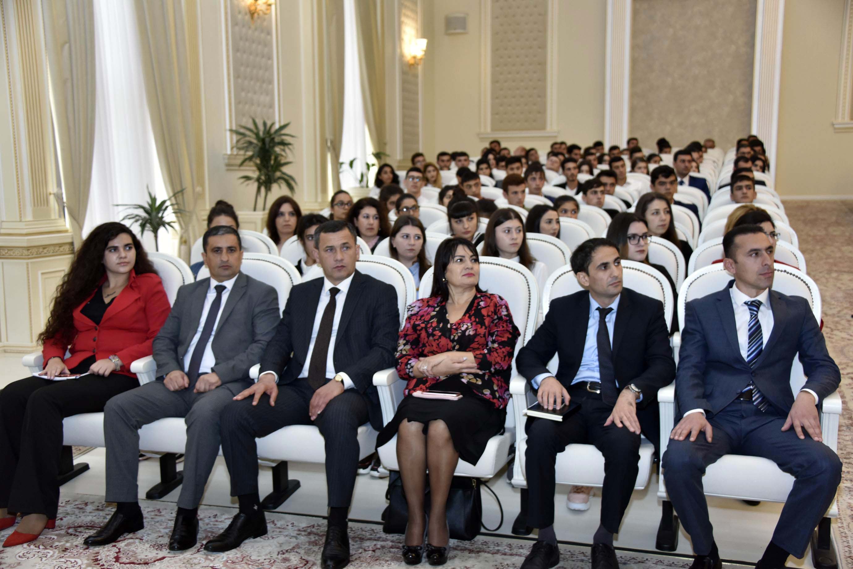 Gənclərin VIII Forumu çərçivəsində zona toplantısı keçirildi    - FOTOLAR
