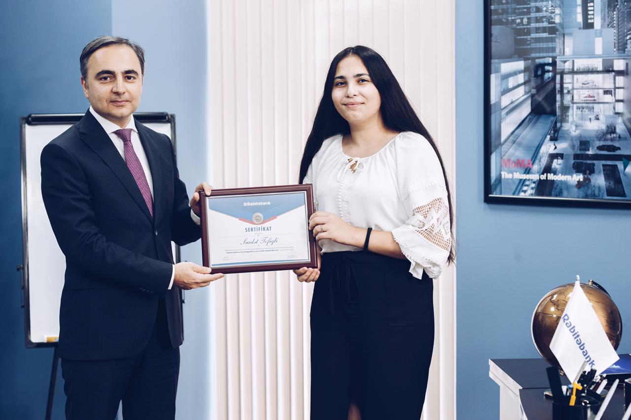Bu 2 uğurlu tələbə Rabitəbankdan hər ay təqaüd alacaq!     - FOTOLAR