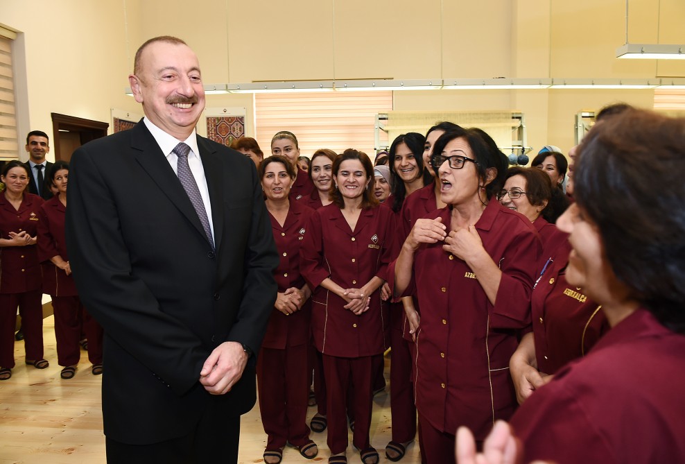 Prezident filial açılışında  - FOTOLAR