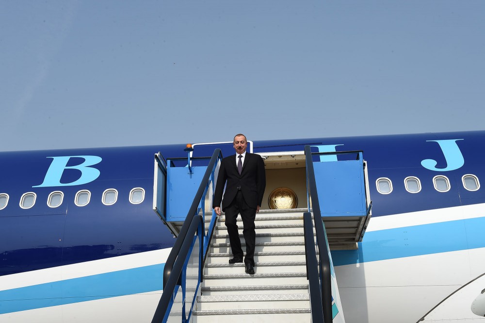 İlham Əliyev Türkiyəyə getdi   - FOTO