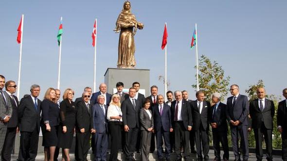 Ermənilərin içindəki caniləri dünyaya nümayiş etdirmək istəyirik -  Əli Həsənov