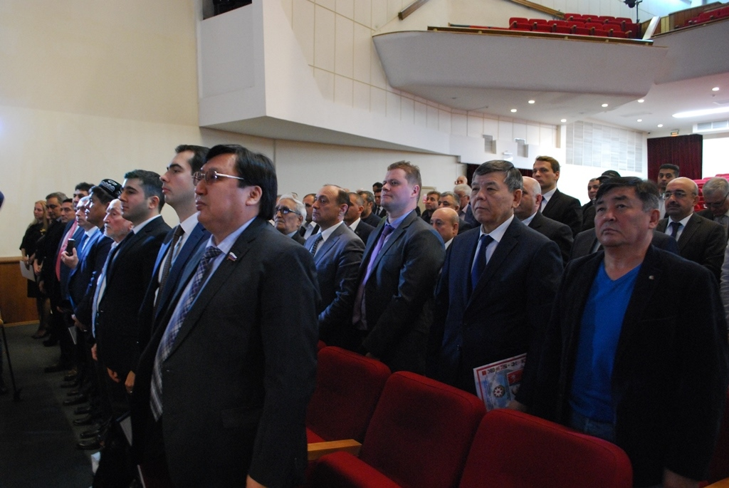 	Novosibirskdə Dostluq Körpüsü forumu keçirildi    - FOTOLAR