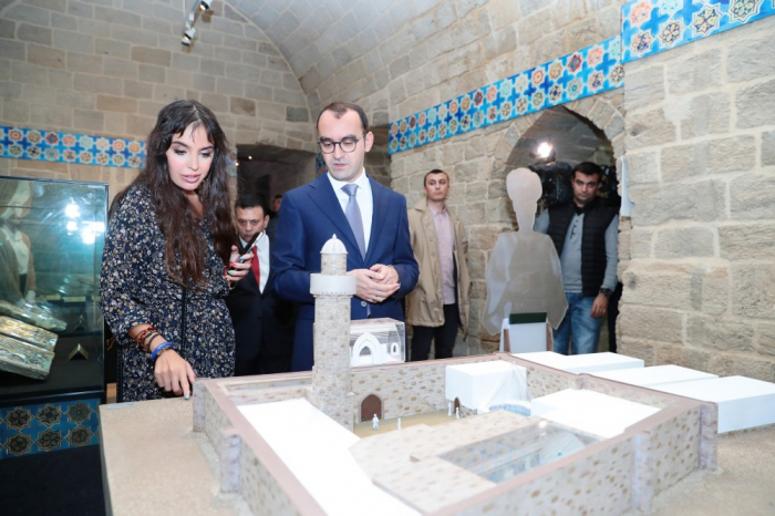 Leyla Əliyeva sərgi açılışında -  FOTOLAR