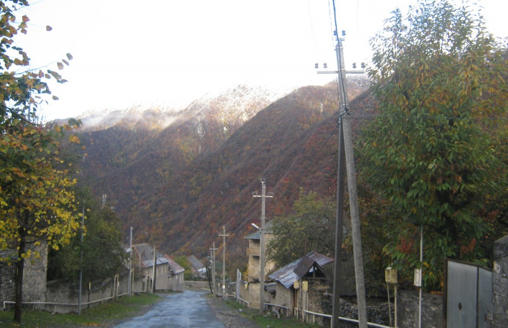 Qusar dağları ağ örpəyə büründü -  FOTOLAR