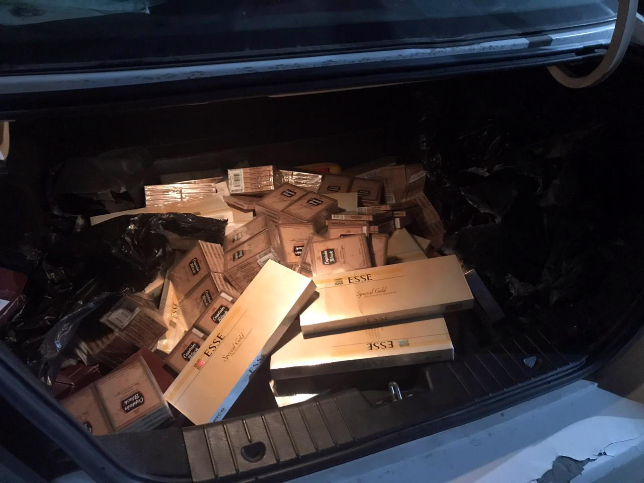 Gömrükçülər əməliyyat keçirdi:  Nizami metro stansiyası...