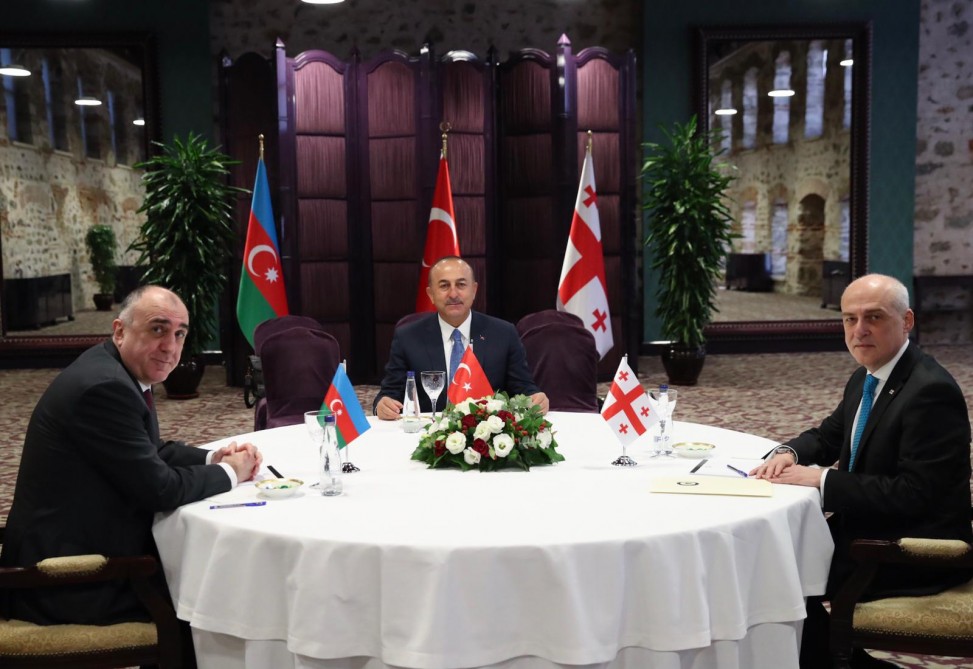 XİN rəhbərlərinin üçtərəfli görüşü oldu     - FOTO
