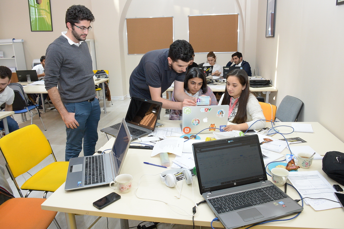 Hackathonun qalibləri bəlli oldu    - FOTOLAR