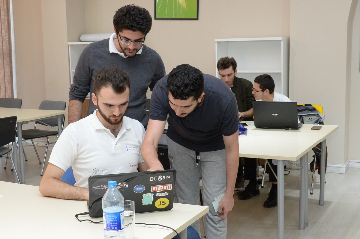 Hackathonun qalibləri bəlli oldu    - FOTOLAR