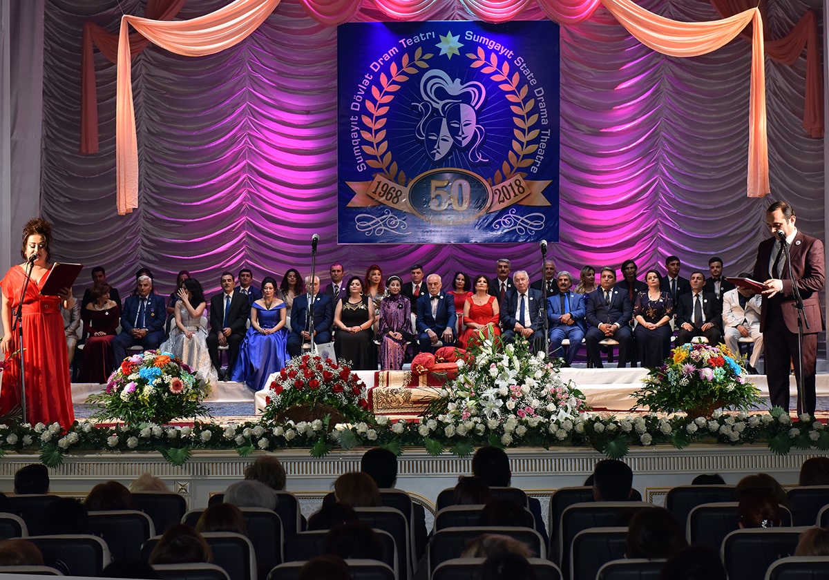 Sumqayıt Dövlət Dram Teatrı 50 yaşını qeyd etdi  â€“ FOTOLAR