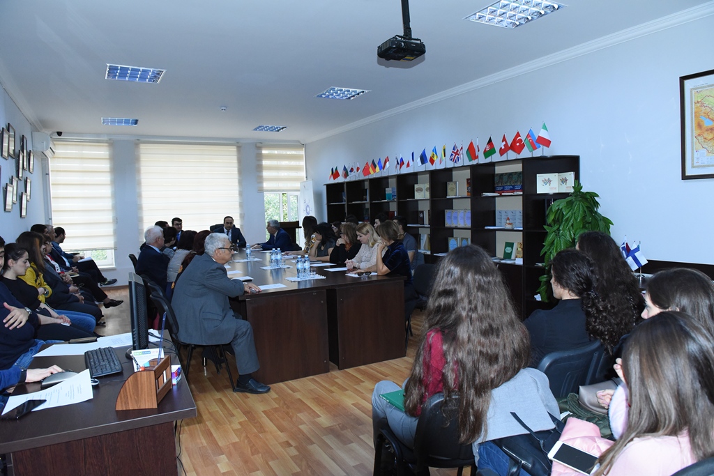 ADU-da VI Bakı Beynəlxalq Humanitar Forumu müzakirə olundu    - FOTO