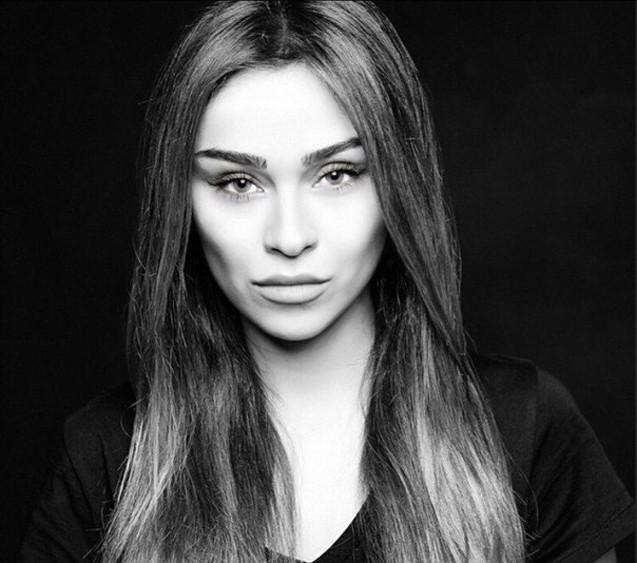 İki kişi ilə sevişməyə razı olmayan azərbaycanlı aktrisa işdən qovuldu -  FOTOLAR