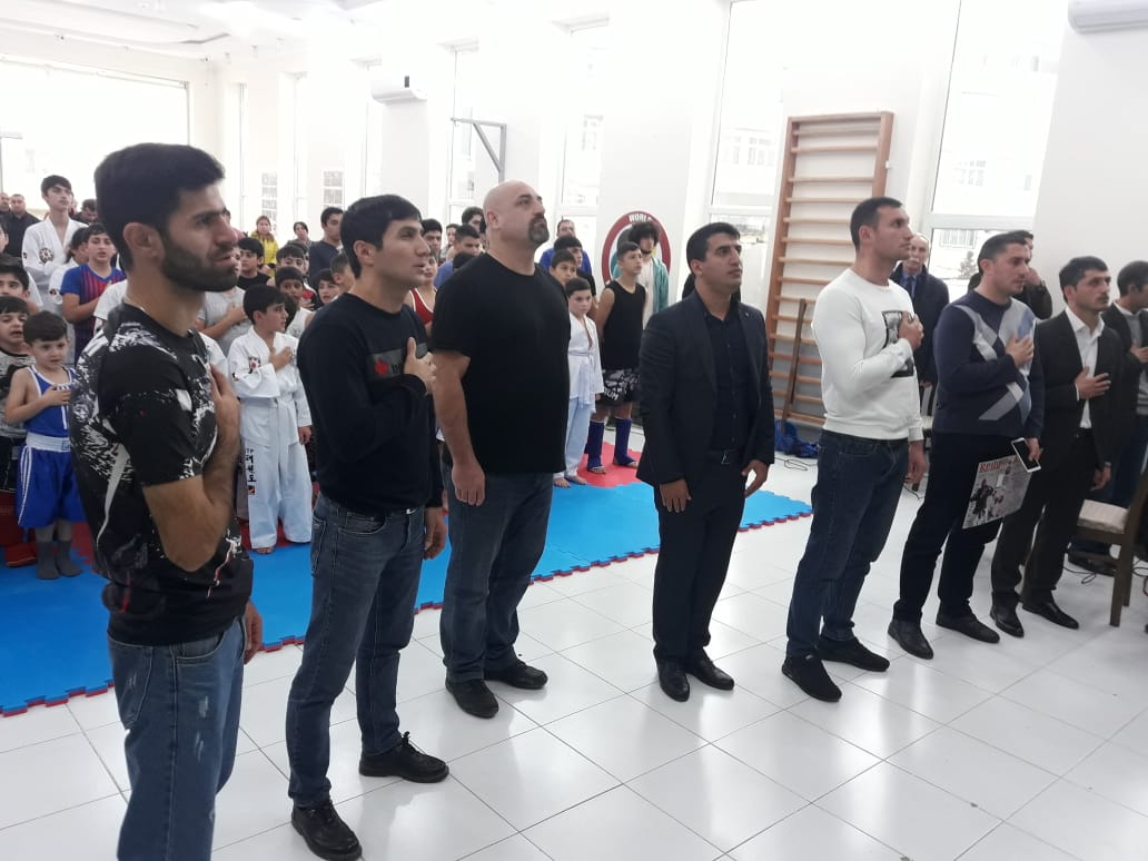 Dövlət bayrağı Gününə həsr edilmiş yarış   - FOTO