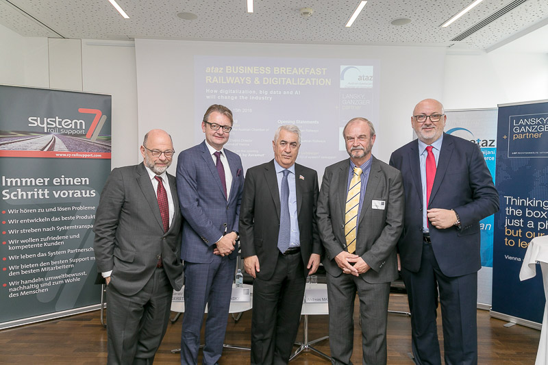 Cavid Qurbanov Vyanada biznes toplantıda - FOTOLAR