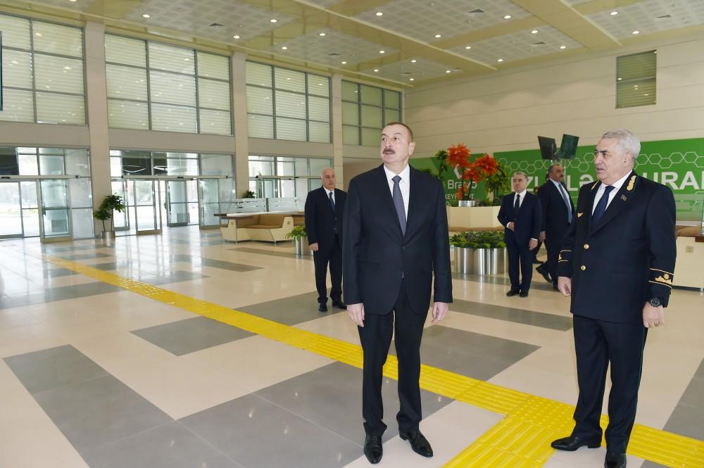 İlham Əliyev Sumqayıt-Bakı qatarı ilə Bakıya gəldi  - FOTOLAR