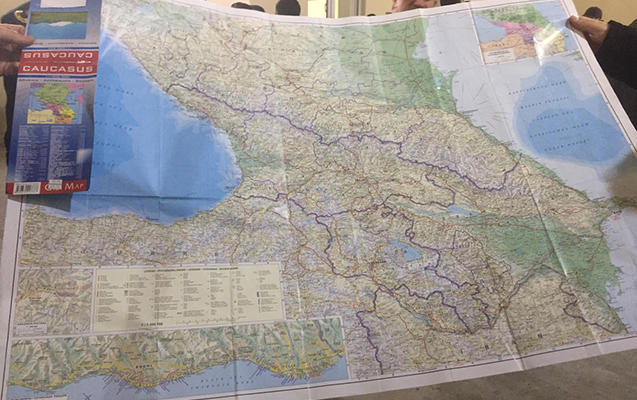 Gömrük postunda Ermənistana aid xəritələr, içkilər saxlanıldı    - FOTOLAR