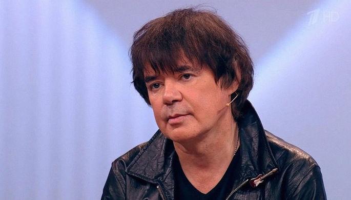 Məşhur müğənni öldü - FOTO