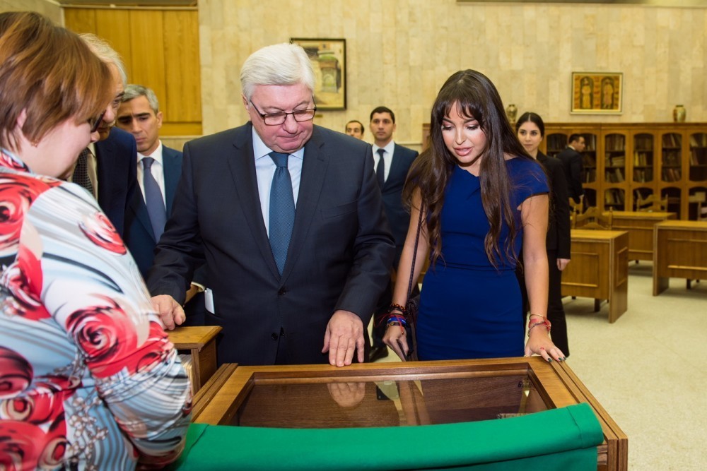 Leyla Əliyeva Moskvada büst açılışında - FOTOLAR