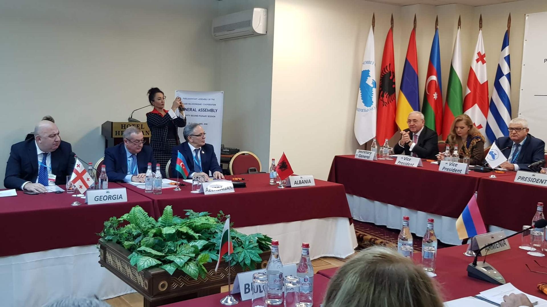 Milli Məclisin deputatları Yerevanda    - FOTO