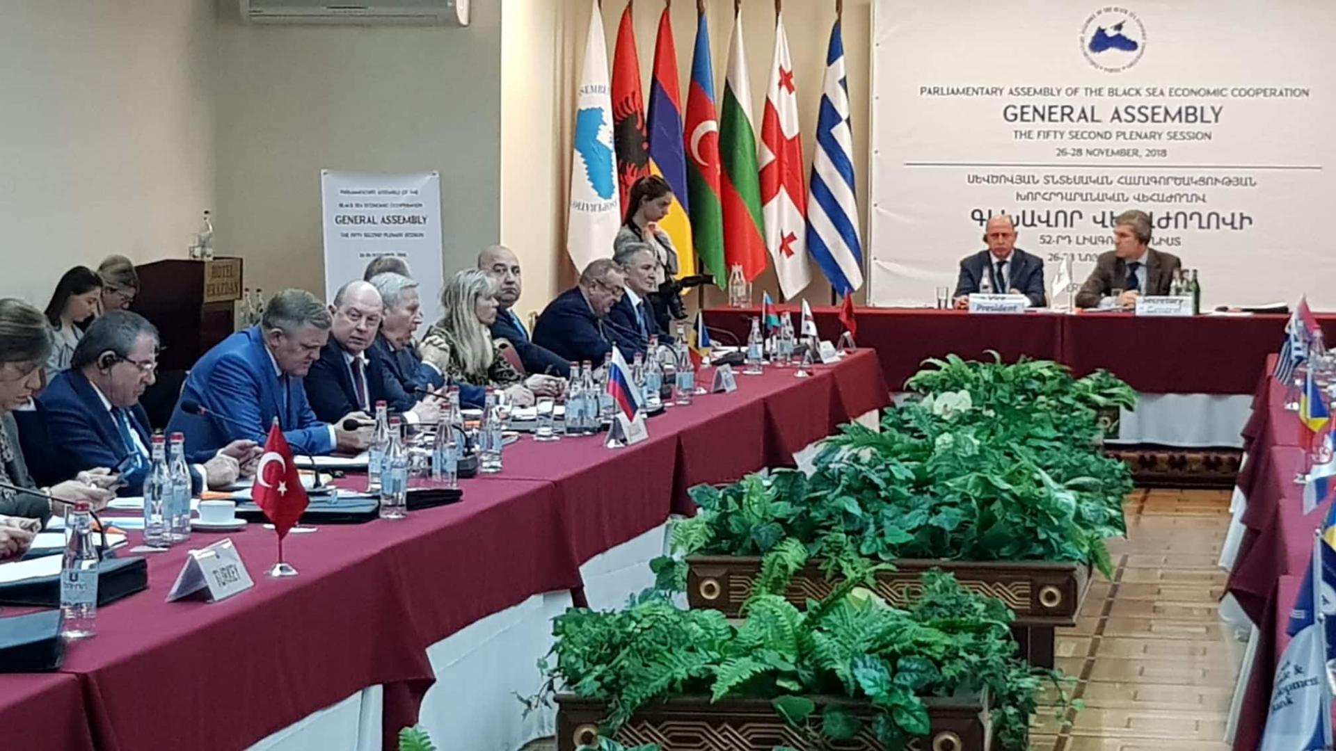 Milli Məclisin deputatları Yerevanda    - FOTO