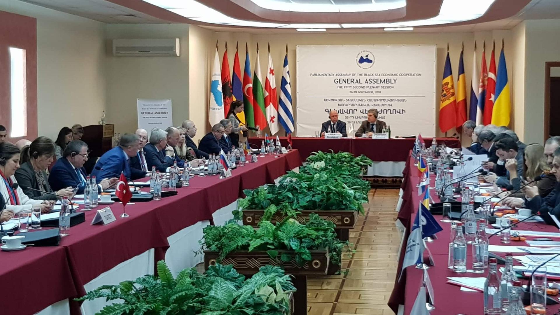 Milli Məclisin deputatları Yerevanda    - FOTO