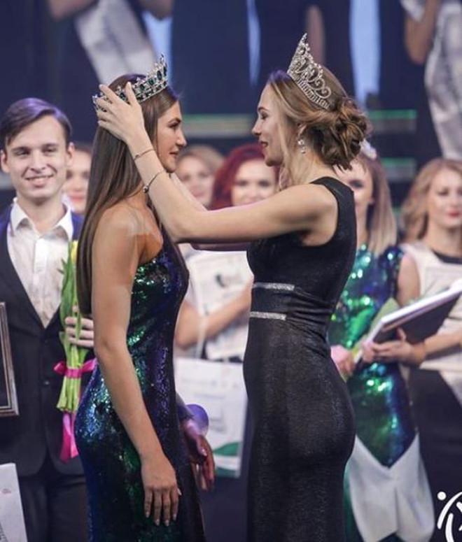 İlin ən gözəl tələbəsi oldu - FOTOLAR