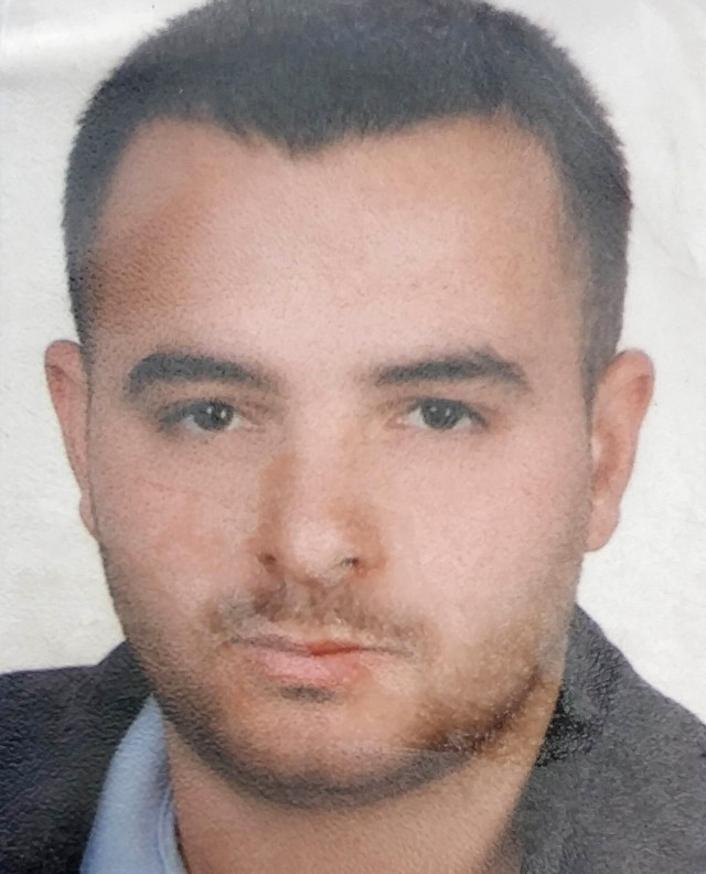 Keçmiş həyat yoldaşını xəstəxananın həyətində    VƏHŞİCƏSİNƏ ÖLDÜRDÜ - VİDEO