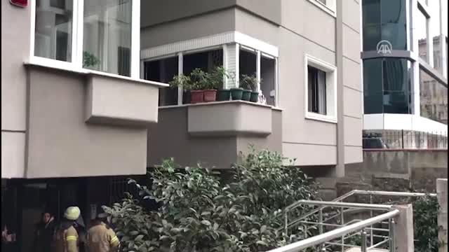 Məşhur aktyorun evi yandı-  FOTOLAR