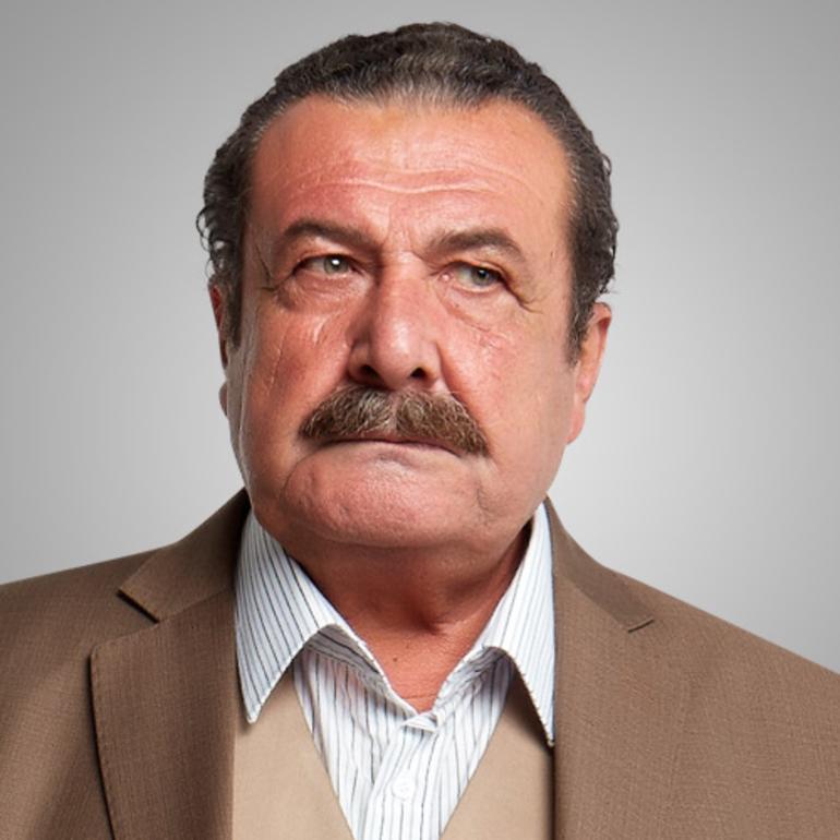 Məşhur aktyorun evi yandı-  FOTOLAR